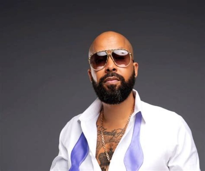 Kenny Burns V103, Show, Bio, Wiki, Age, Wife, Salary, And Net Worth