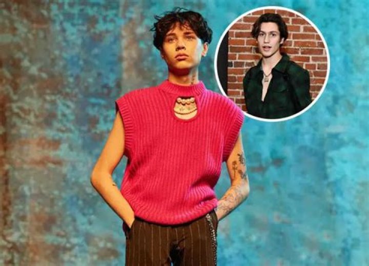 Landon Barker Disrespects Chase Hudson’s Mom Following the Release of Hudson’s New Song