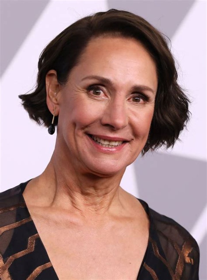 Laurie Metcalf – Biography, Facts & Life Story