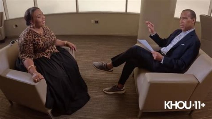 Len Cannon KHOU, Bio, Wiki, Age, Height, Wife, Salary, and Net Worth