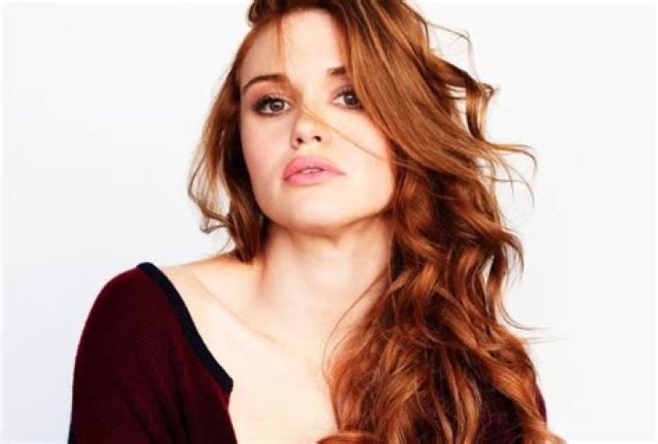 Marina Joyce Phone Number, WhatsApp Number Contact Number Mobile