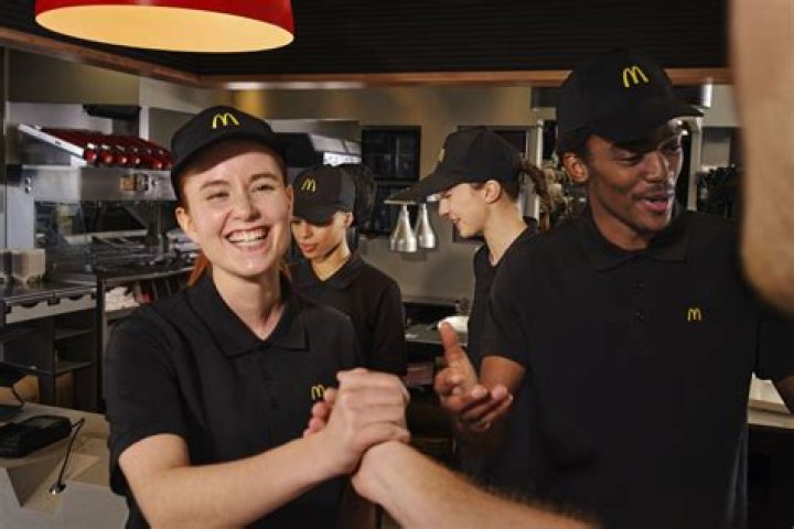 McDonald’s Employee Claims Manager Would Pretend to Be Closed by Turning off the Lights