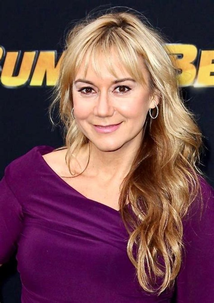 Megyn Price – Biography, Facts & Life Story