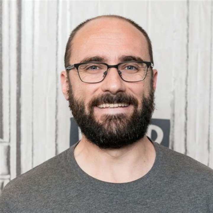 Michael Stevens Vsauce, Bio, Wiki, Age, Wife, Iq, Emoji Movie, and Net Worth