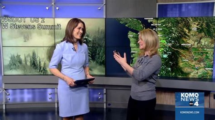 Molly Shen KOMO, Bio, Wiki, Age, Family, Husband, Salary, and Net Worth