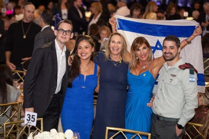 Moshe Yatom Wikipedia: Wife And Family