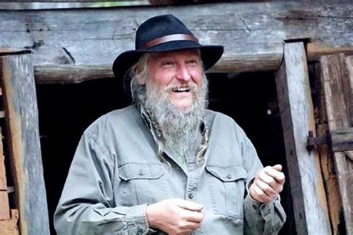 “Mountain Man” Eustace Conway married? His wiki/bio, net worth.