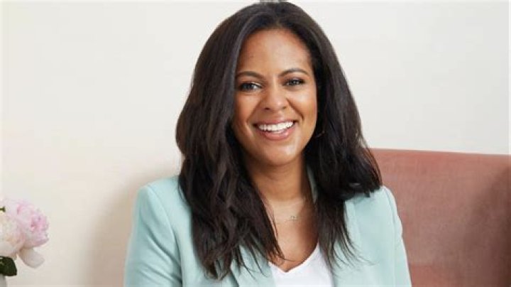 Nicole Gibbons Designer, Bio, Wiki, Age, Height, Husband, Claire Paints, and Net Worth