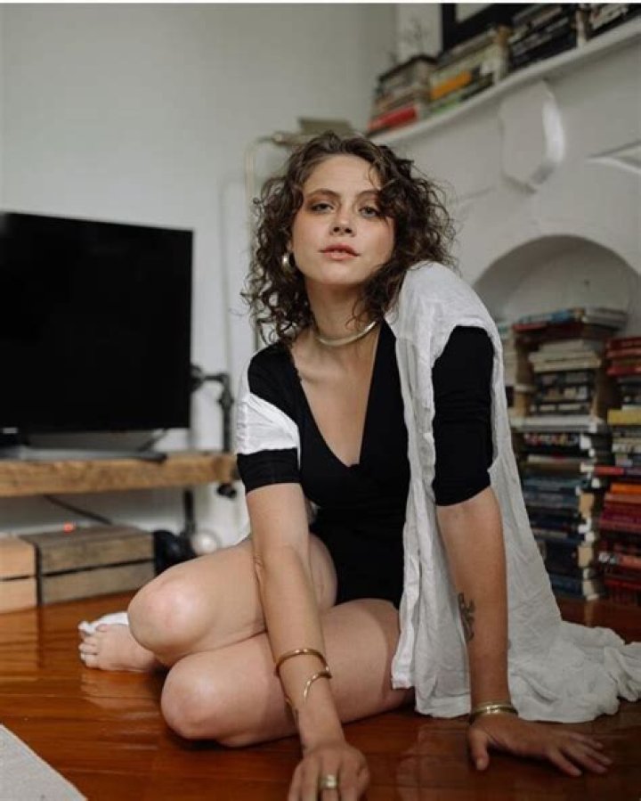 Olivia Luccardi – Biography, Facts & Life Story