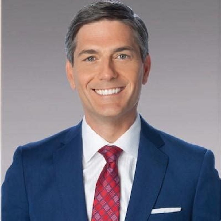 Paul Folger Kstp, Bio, Wiki, Age, Height, KOCO, Family, Wife, Education, Salary, and Net Worth