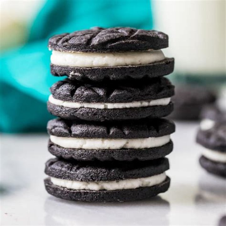 Peanut Butter & Jelly Oreos May Be Arriving Just In Time For Back To School