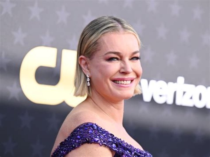 Rebecca Romijn – Biography, Facts & Life Story