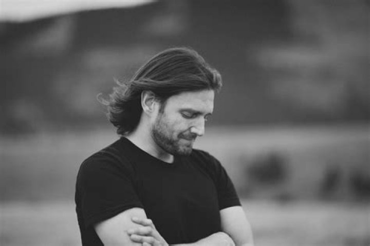 Ryan Nicodemus The Minimalists, Bio, Wiki, Age, Wife, Book, Salary, and Net Worth