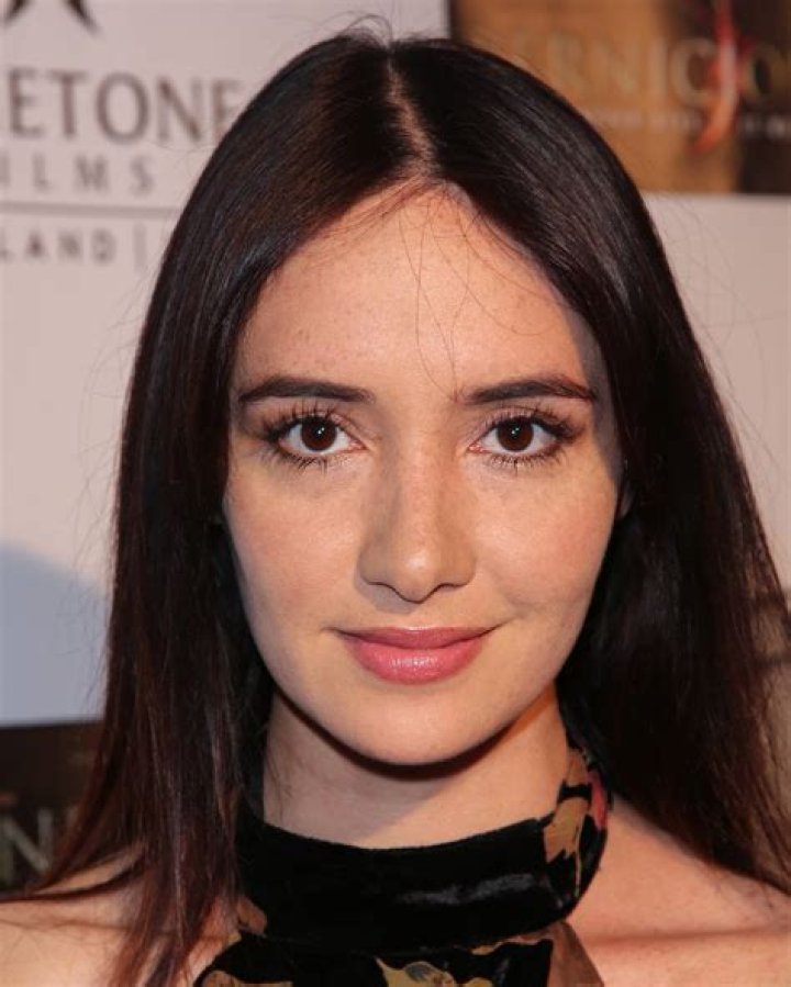 Sara Malakul Lane – Biography, Facts & Life Story