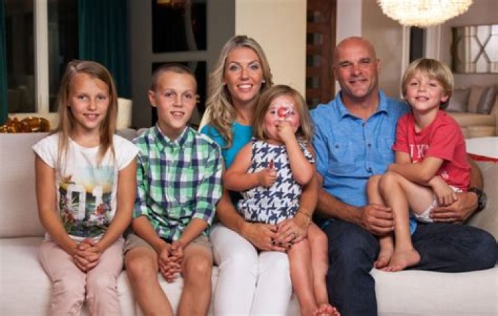 Sarah Baeumler [Bryan Baeumler Wife ] wiki, bio, net worth, kids.
