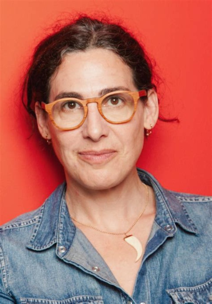 Sarah Koenig Serial Podcast, Bio, Wiki, Age, Height, Husband, Salary, and Net Worth