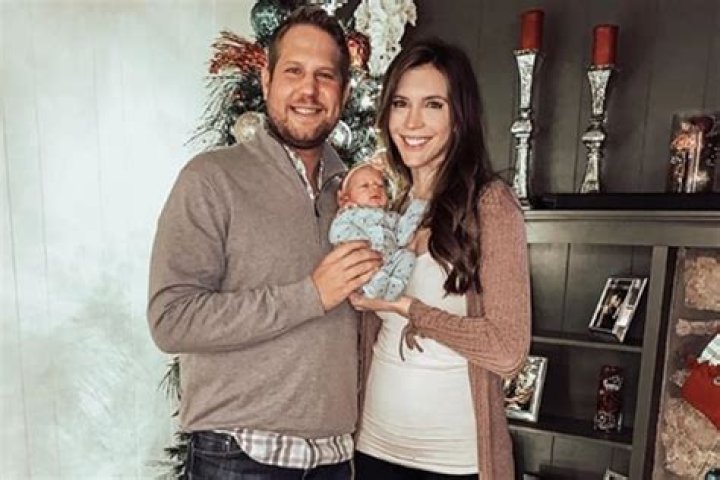 
Meet Ann Archambault-Buck – Photos Of Joe Buck’s Ex-Wife And Mother Of His Daughters Trudy Buck and Natalie Buck
