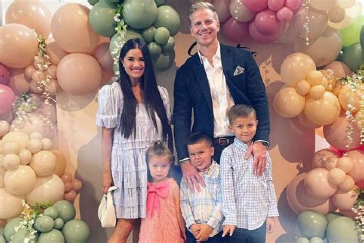 Meet All Of Sean Lowe’ Children Whom He Had With Catherine Giudici