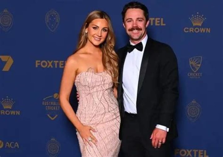 Who is Alex Morgan husband Servando Carrasco? His net worth.