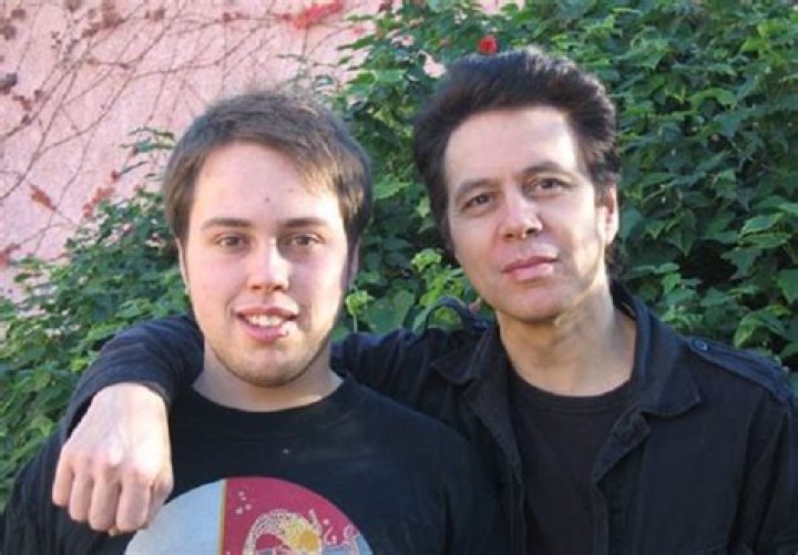 
Don’t Miss Anything About Mackenzie Phillips’ Ex-Husband Keith Levenson
