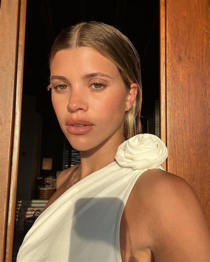 Sofia Richie – Biography, Facts & Life Story