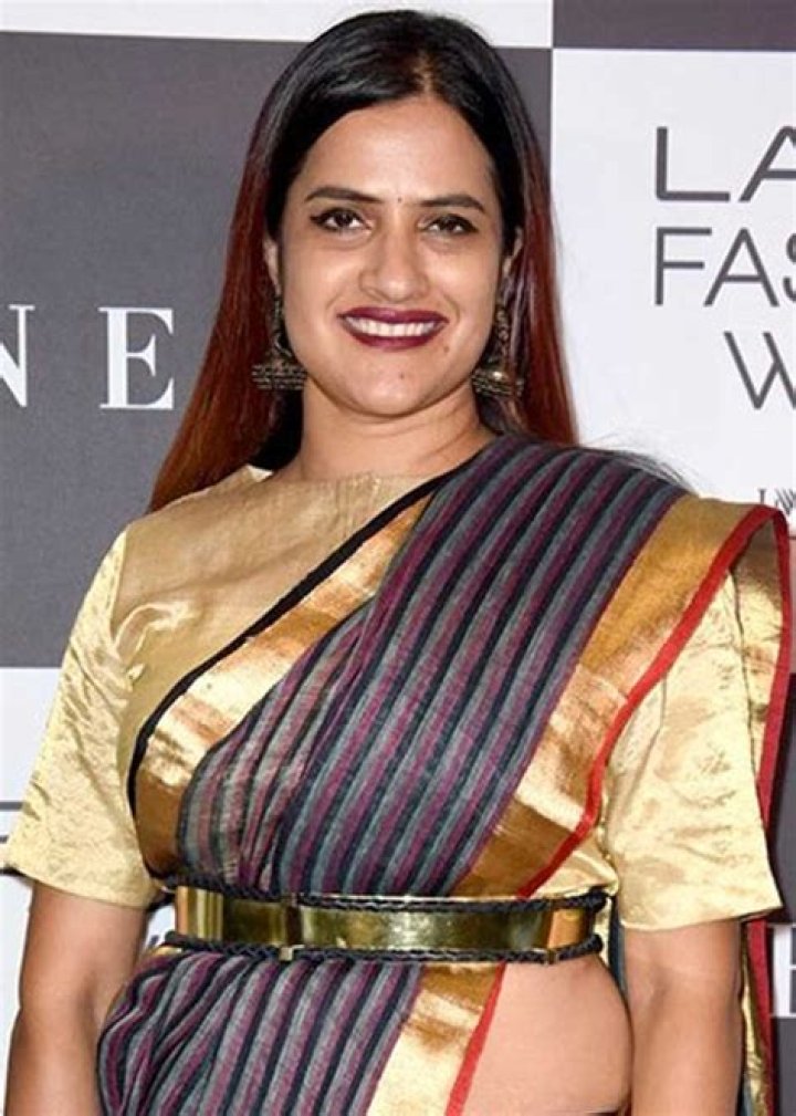 Sona Mohapatra – Biography, Facts & Life Story
