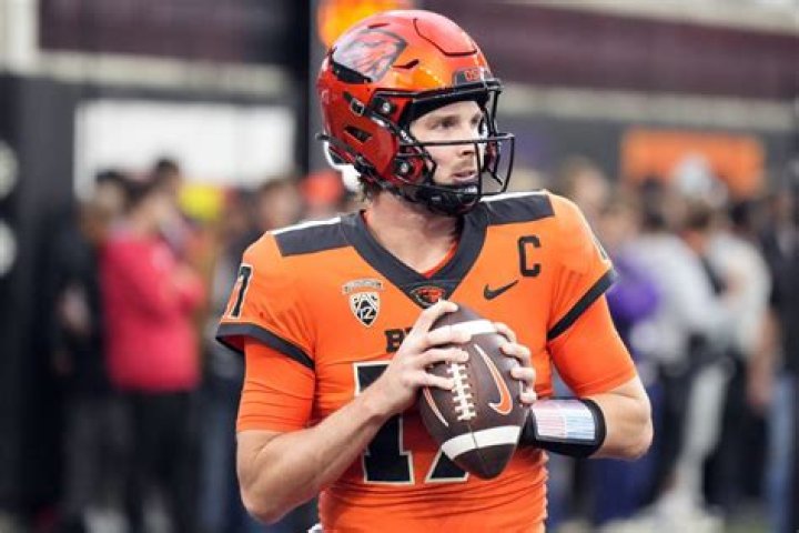 Sun Bowl Prediction: Oregon State vs. Notre Dame Odds, Spread, DFS Picks, and More