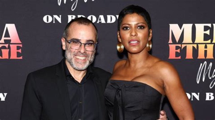 Deadline Host Tamron Hall Gushes On Boyfriend & New Personal Life Chapter, Relationship Status 2018