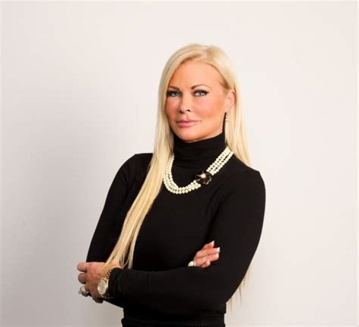 Theresa Roemer Net Worth, Age, Husband, Wiki, Children