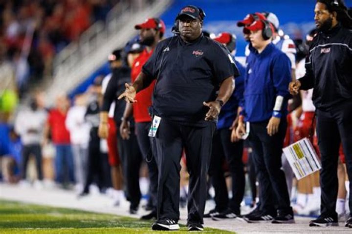 Thomas Hammock Salary, Contract, Net Worth, and More