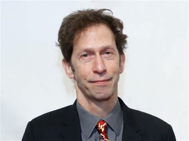 Tim Blake Nelson Bio, Wiki, Age, Wife, Modern Family, Hulk, and Net Worth
