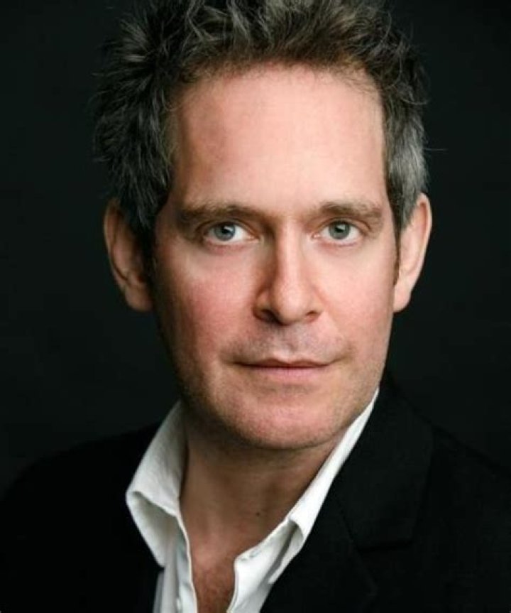 Tom Hollander – Biography, Facts & Life Story