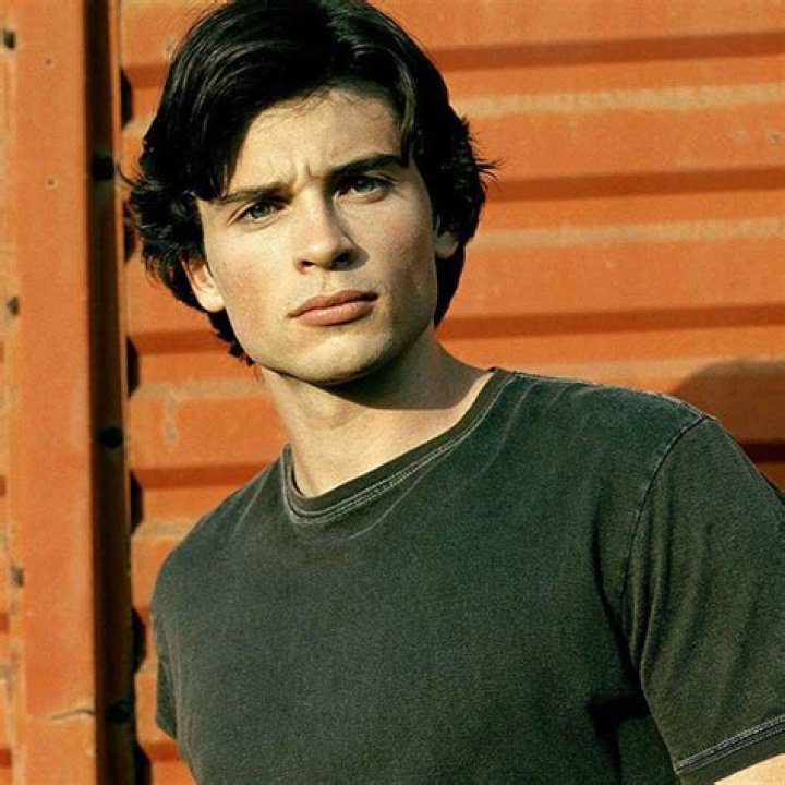 Tom Welling – Biography, Facts & Life Story