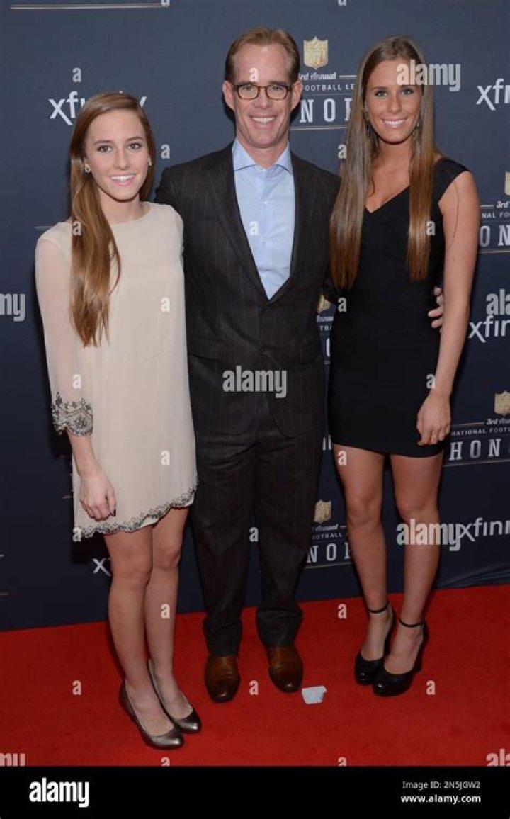 Trudy Buck estimated Net Worth, Age, Affairs, Height, Dating, Relationship Stats, Salary as well as short Biography with top 10 popular facts!