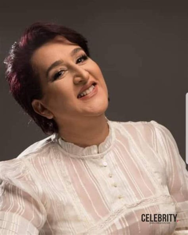 Wajiha Jendoubi Wiki, Biographie, Age, Taille, Mariage, Contact & Informations