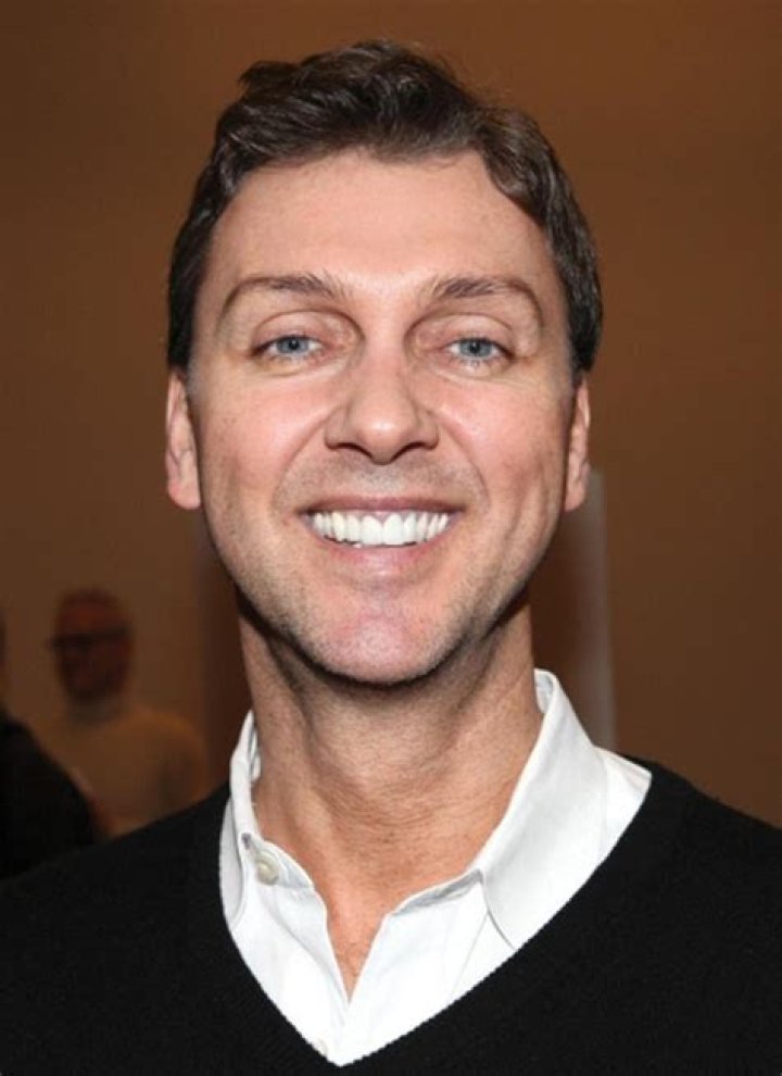 Warren Carlyle Biography, Partner, Age, Height, Net Worth, Wiki