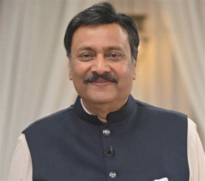 Waseem Abbas – Biography, Facts & Life Story