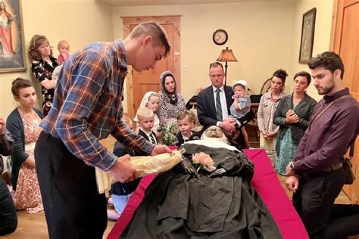 Sister Wilhelmina Lancaster Body & Autopsy Report: Siblings