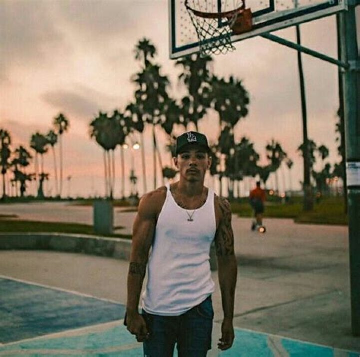 William Singe Phone Number, WhatsApp Number Contact Number Mobile