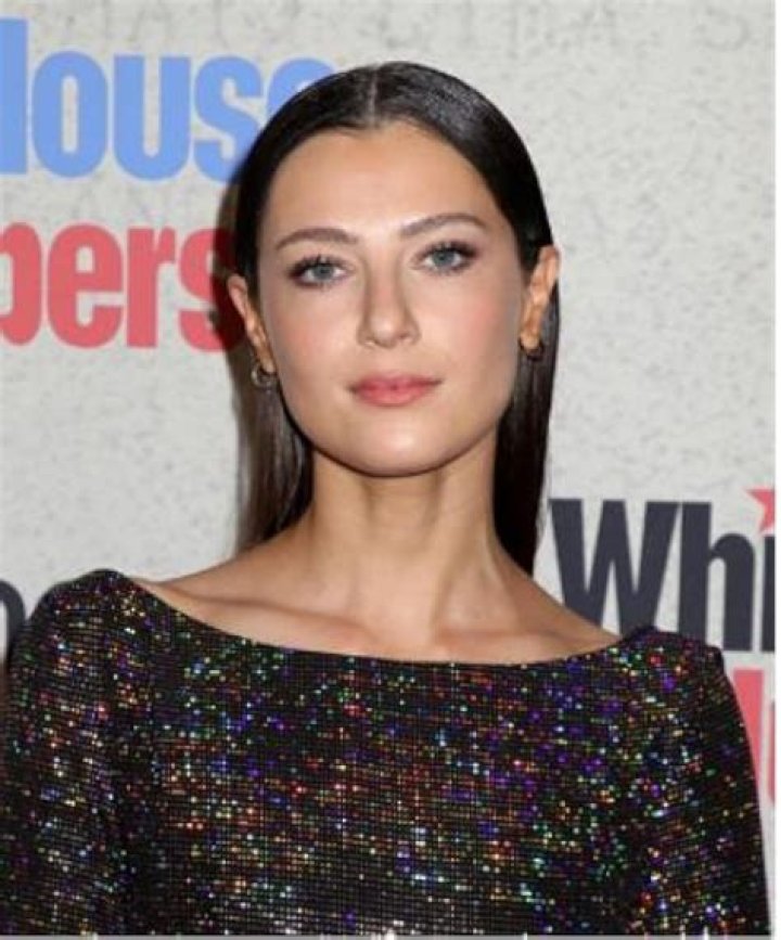 Zoe Levin – Biography, Facts & Life Story